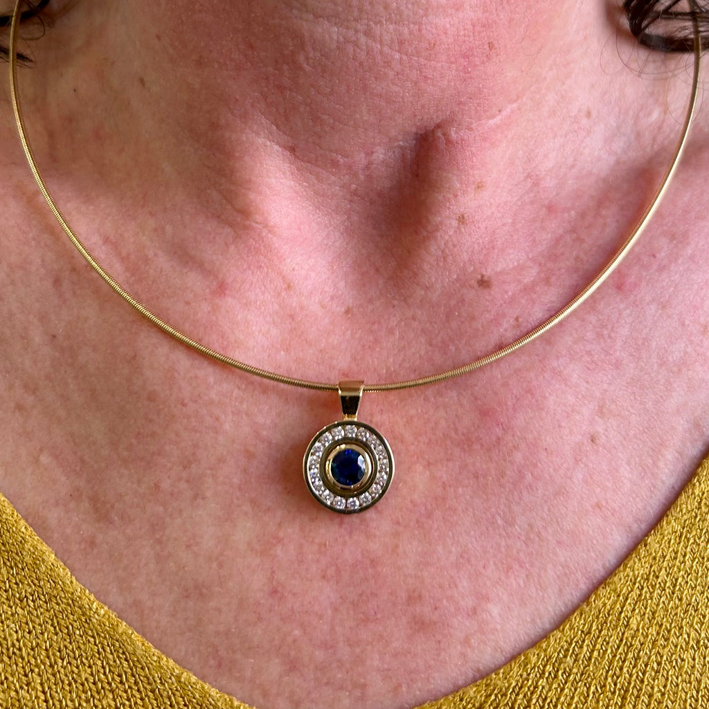Photograph 6 of Rudolf Heltzel's Contemporary 18k Yellow Gold Sapphire Diamond Necklace. Available on DESIGNYARD.com and in our Jewellery Shop Dublin, Ireland. Free Worldwide Shipping with DHL.