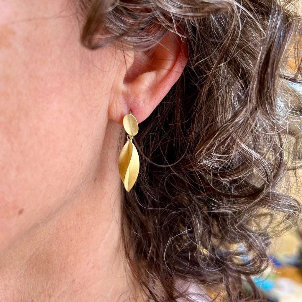 Photograph 2 of Jean-Scott Moncrieff's Contemporary 18k Yellow Gold Oval Tapered Twist Drop Earrings. Available on DESIGNYARD.com and in our Jewellery Shop Dublin, Ireland. Free Worldwide Shipping with DHL.