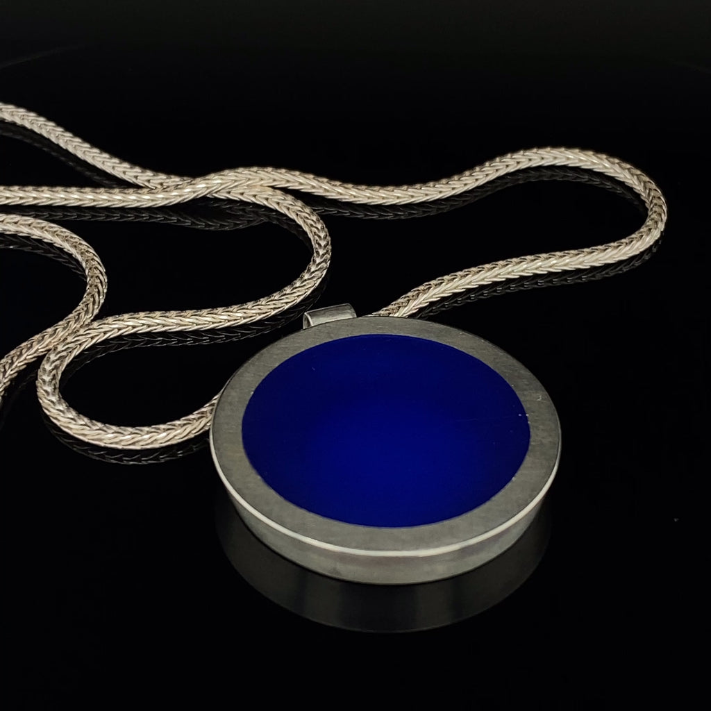 Video of Monika Jakubec's Contemporary Sterling Silver Two Sided Blues Statement Necklace. Available on DESIGNYARD.com and in our Jewellery Shop Dublin, Ireland. Free Worldwide Shipping with DHL.