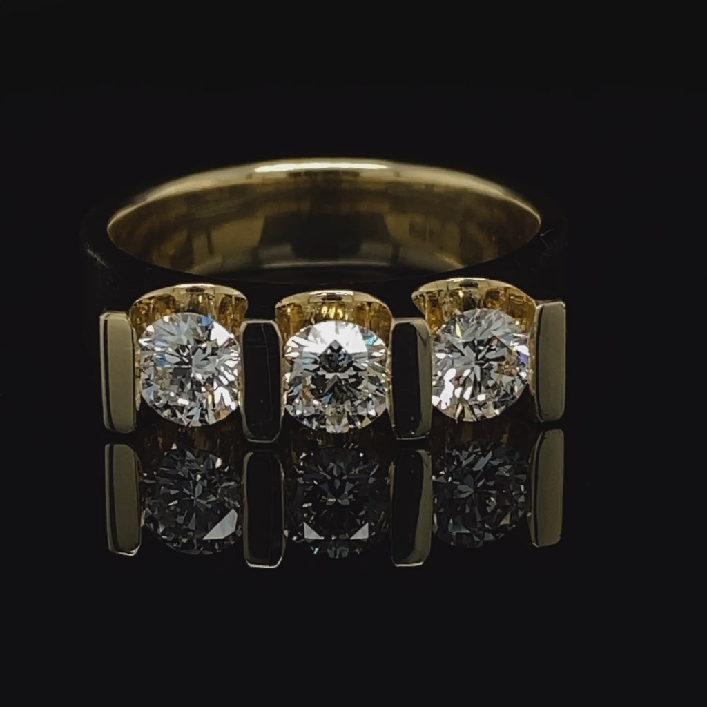 Video of Rudolf Heltzel's 18k Yellow Gold U-Shaped Three Diamond Ring. Available on DESIGNYARD.com and in our Jewellery Shop Dublin, Ireland.