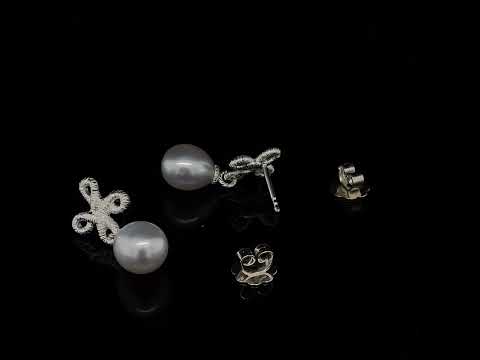 Video of Brigitte Adolph's Sterling Silver Freshwater Pearl Pique Dame Handmade Statement Earrings. Available on DESIGNYARD.com No 1 for Contemporary Jewellery Dublin Ireland.