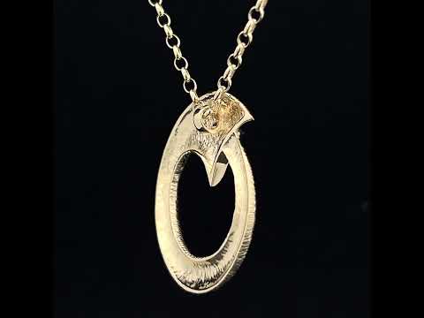 Video of Martina Hamilton's 9k Yellow Gold Croi Sliogan Large Pendant. Available on DESIGNYARD.com and in our Jewellery Shop Dublin, Ireland.