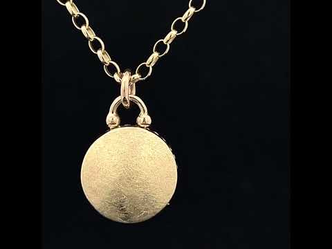 Video of Cassie McCann's Contemporary 9k Yellow Gold Tahitian Pearl Pendant. Available on DESIGNYARD.com and in our Jewellery Shop Dublin, Ireland. Free Worldwide Shipping with DHL.