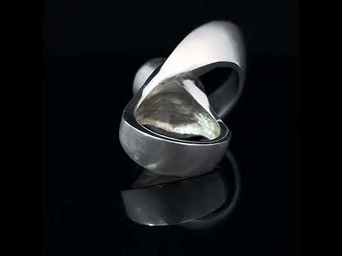 Video of Siobhan McArdle's Sterling Silver Perpetual Ring. available on DESIGNYARd.com and in our Jewellery Shop Dublin, Ireland.