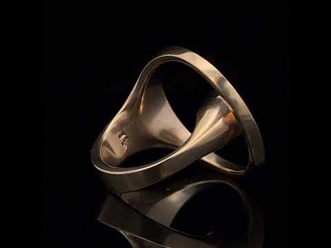 Video of Angela Hubel's Contemporary 18k Rose Gold Treasure Island Blue Zircon Statement Ring. Available on DESIGNYARD.com No. 1 for Contemporary Jewellery Dublin, Ireland. Free Worldwide Shipping with DHL.