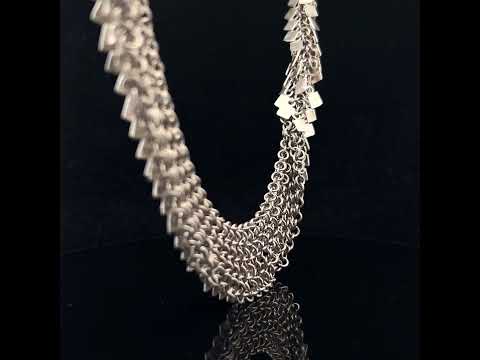 Video of Alison Evan's Sterling Silver Shake Necklace. Available on DESIGNYARD.com and in our Jewellery Shop Dublin, Ireland.