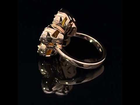 Video of 18k Rose Gold Sunshine Sapphire Diamond Flower Ring. Available on DESIGNYARD.com and in our Jewelry Store Dublin, Ireland.