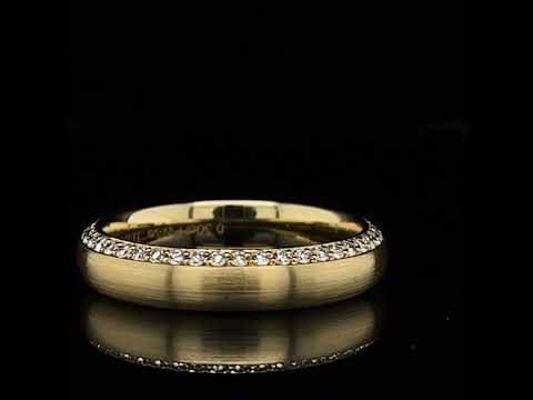 Video of Henrich & Denzel Contemporary 18k Yellow Gold Brillante Diamond Wedding Ring. Available on DESIGNYARD.com and in our Jewellery Shop Dublin, Ireland. Free Worldwide Shipping with DHL.