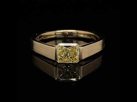 Video of 18k Yellow Gold Yellow Radiant Pontis Diamond Engagement Ring. Available on DESIGNYARD.com and in our Jewellery Shop Dublin, Ireland. Free Worldwide Shipping with DHL.