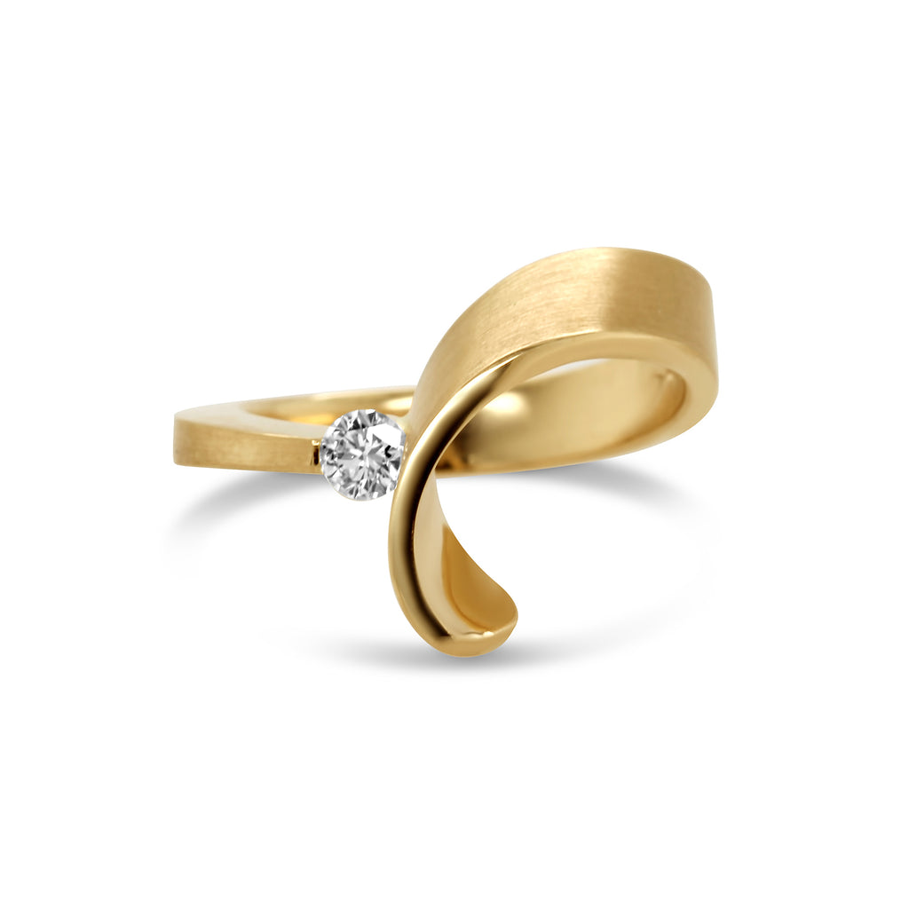 Cardillac - 14k Yellow Gold Chapeau Diamond alternative engagement Ring - DESIGNYARD contemporary jewellery Dublin Ireland.