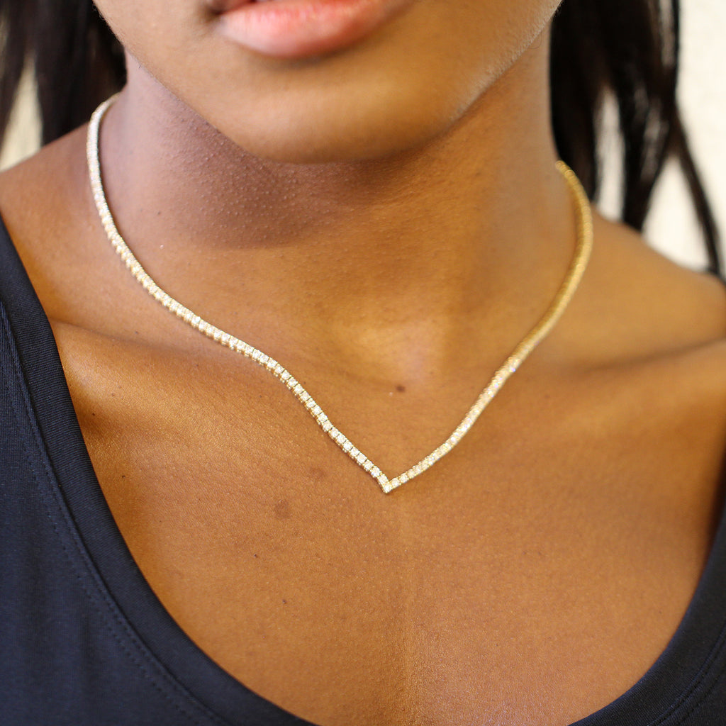 Ronan Campbell - 18k Yellow Gold Linea V Diamond Necklace - DESIGNYARD, Dublin Ireland.